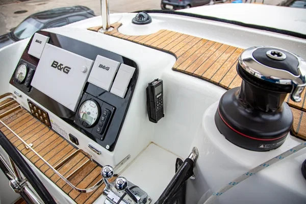 Lagoon 42 - Boatscribe.com