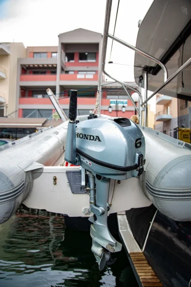 Lagoon 42 - Boatscribe.com