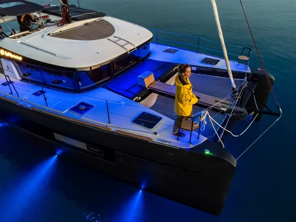 Lagoon 40 - Boatscribe.com