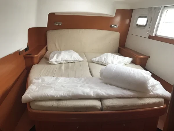 Lagoon 440 - Boatscribe.com