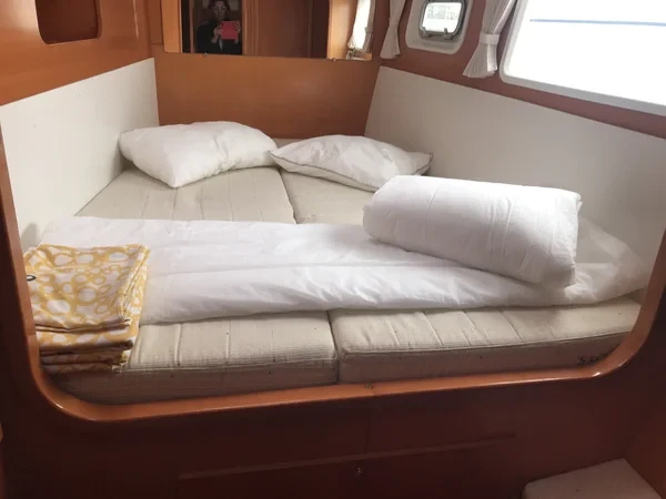 Lagoon 440 - Boatscribe.com