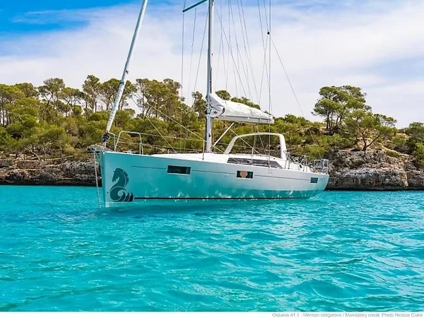 Oceanis 41.1 - Boatscribe.com