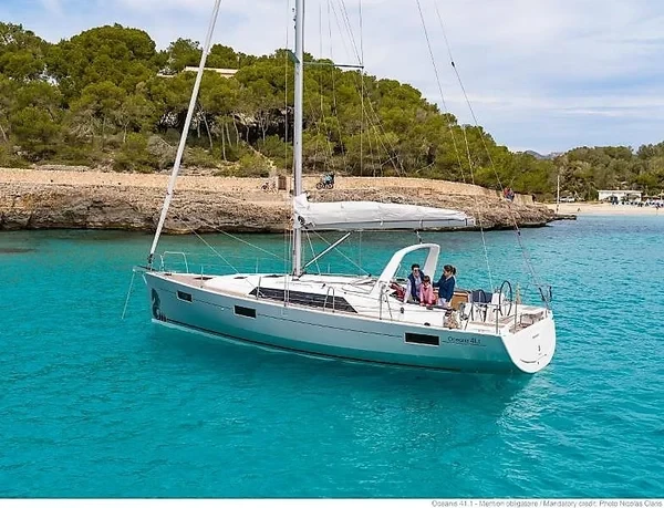 Oceanis 41.1 - Boatscribe.com