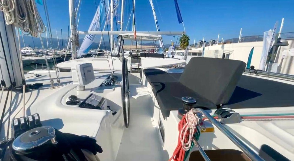 Lagoon 46 - Boatscribe.com