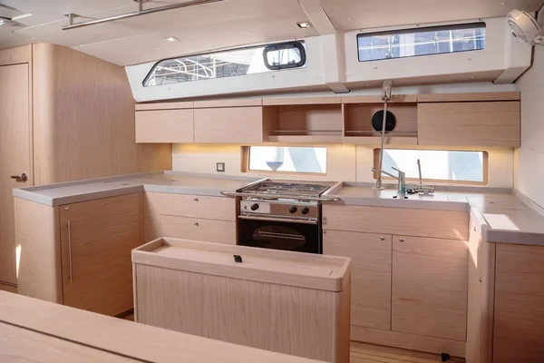 Oceanis 46.1 - Boatscribe.com