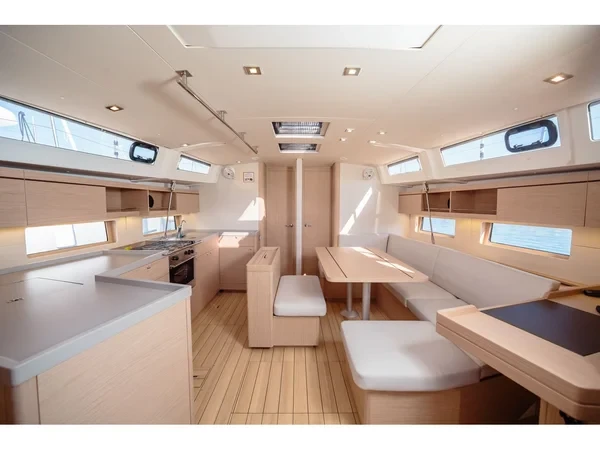 Oceanis 46.1 - Boatscribe.com