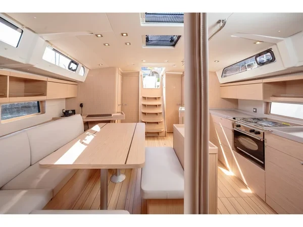 Oceanis 46.1 - Boatscribe.com