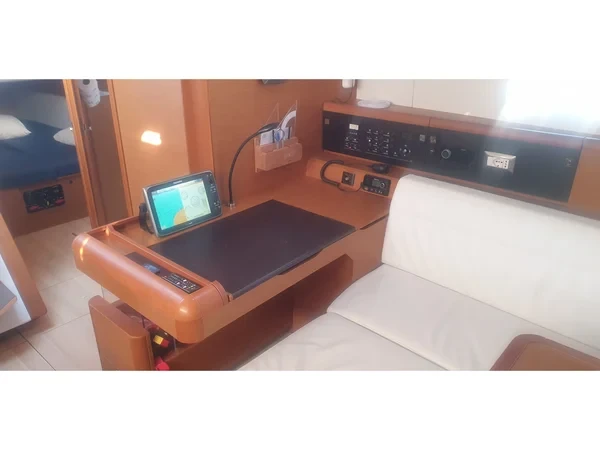 Sun Odyssey 519 - Boatscribe.com