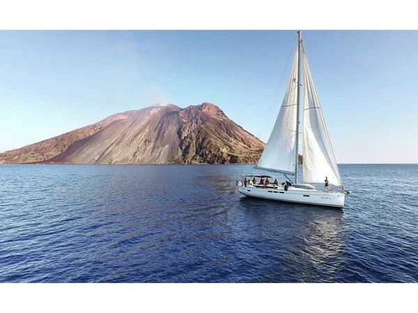 Sun Odyssey 519 - Boatscribe.com