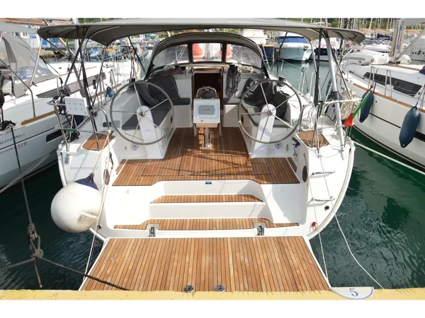 Bavaria 46 Cruiser - Boatscribe.com