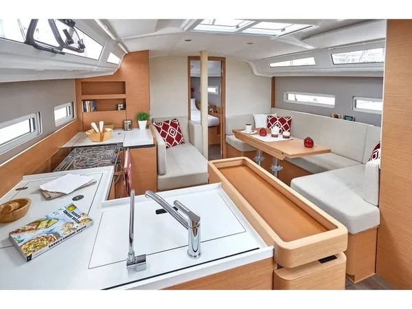 Sun Odyssey 410 - Boatscribe.com