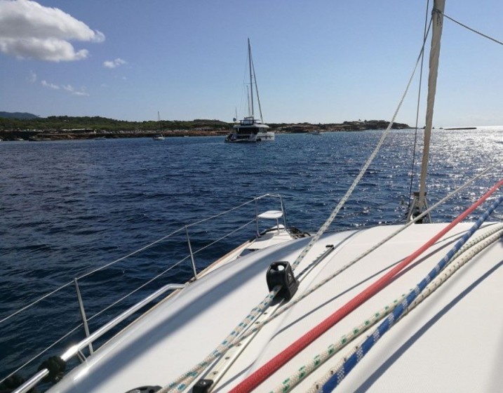 Lagoon 380 - Boatscribe.com