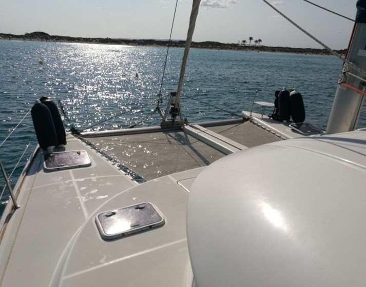Lagoon 380 - Boatscribe.com