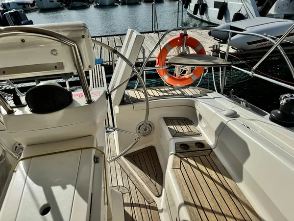 Elan 384 Impression - Boatscribe.com