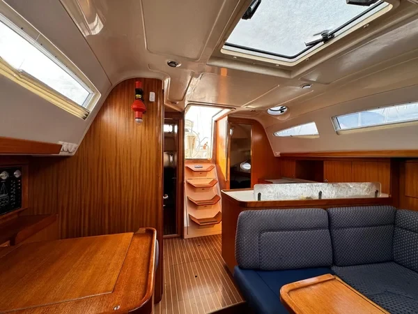 Elan 384 Impression - Boatscribe.com