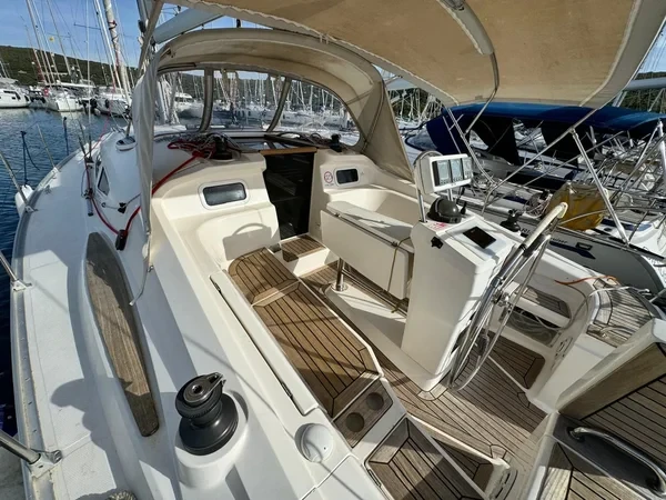 Elan 384 Impression - Boatscribe.com