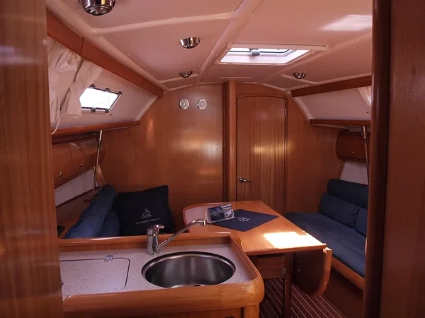 Bavaria 32 - Boatscribe.com