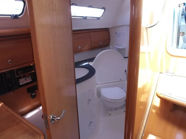 Bavaria 32 - Boatscribe.com