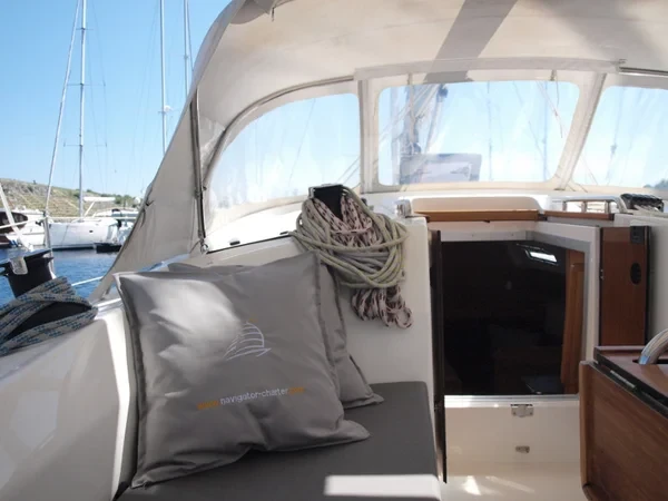 Bavaria 36 Cruiser - Boatscribe.com