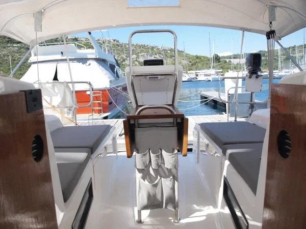 Bavaria 36 Cruiser - Boatscribe.com
