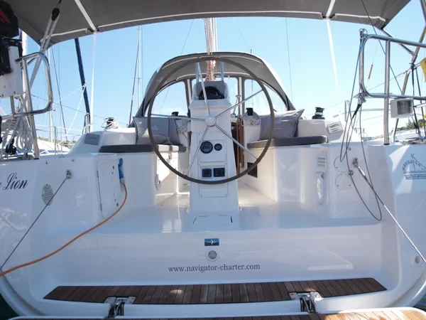 Bavaria 33 Cruiser - Boatscribe.com