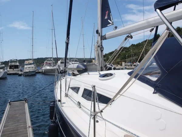 Elan 344 Impression - Boatscribe.com