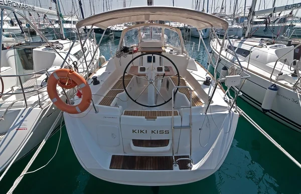 Sun Odyssey 33i - Boatscribe.com
