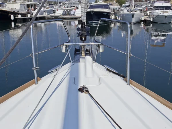 Sun Odyssey 409 - Boatscribe.com