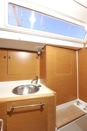 Sun Odyssey 409 - Boatscribe.com