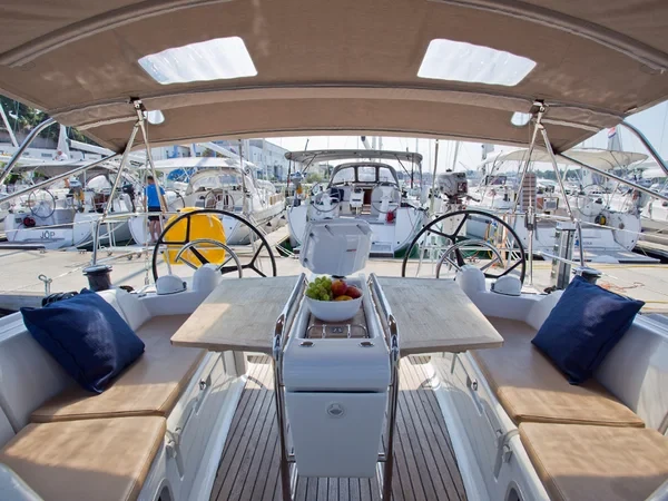 Sun Odyssey 409 - Boatscribe.com