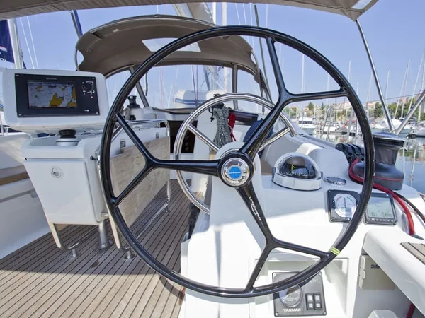 Sun Odyssey 409 - Boatscribe.com