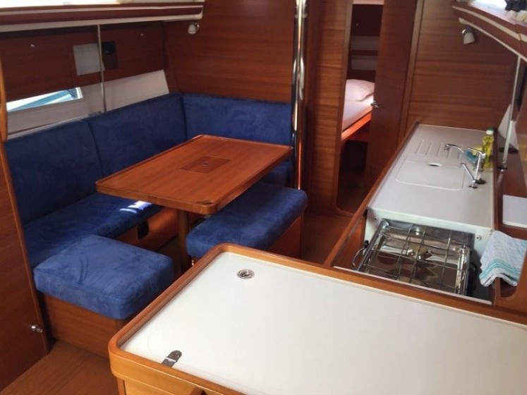 Dufour 375 Grand Large - Boatscribe.com