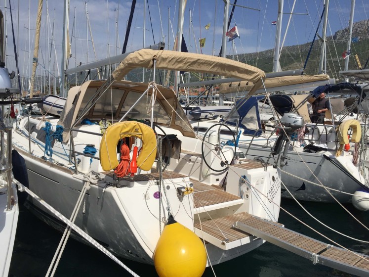 Dufour 375 Grand Large - Boatscribe.com
