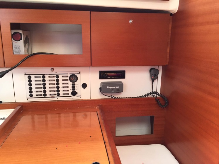 Dufour 375 Grand Large - Boatscribe.com