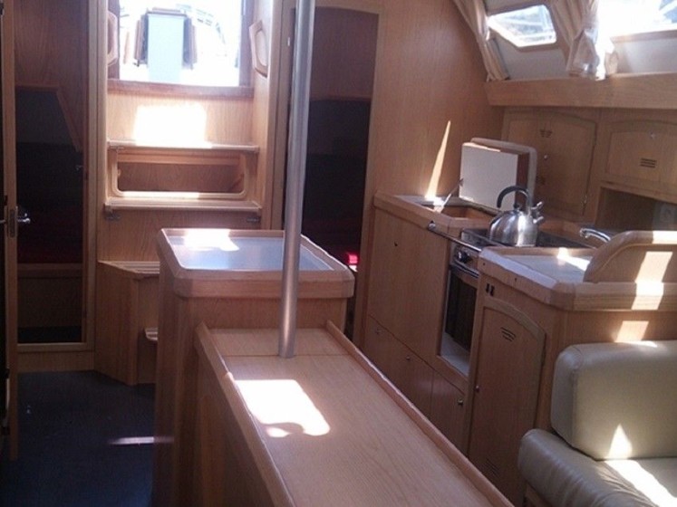 Ovni 395 - Boatscribe.com