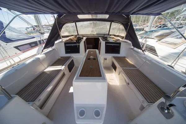Dufour 460 GL - Boatscribe.com