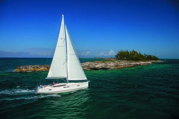 Sun Odyssey 479 - Boatscribe.com
