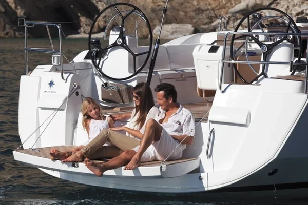Sun Odyssey 479 - Boatscribe.com
