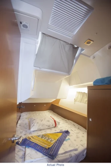 Oceanis 41 - Boatscribe.com