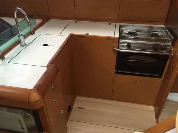 Sun Odyssey 449 - Boatscribe.com