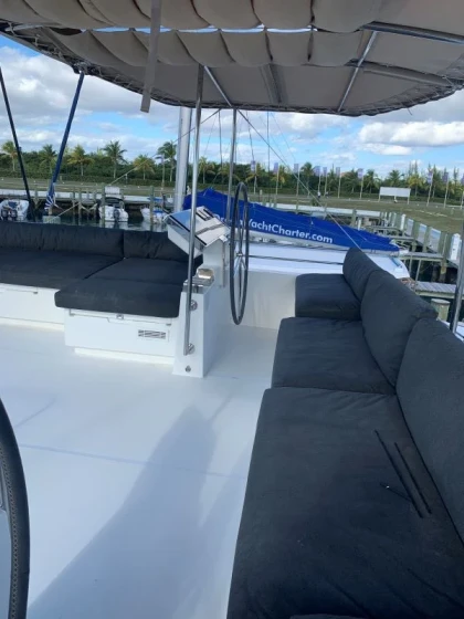 Lagoon 620 - Boatscribe.com
