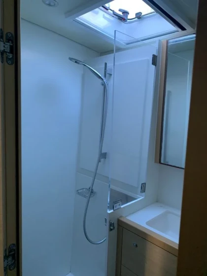 Lagoon 620 - Boatscribe.com