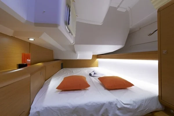 Sun Odyssey 479 - Boatscribe.com