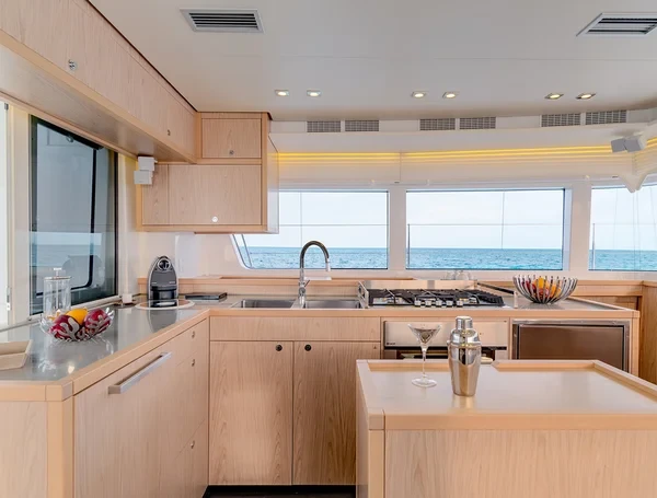 Lagoon 52 F - Boatscribe.com