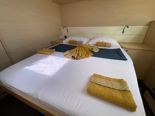 Lagoon 620 - Boatscribe.com