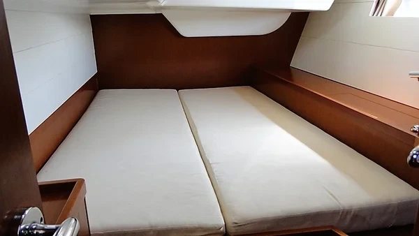 Oceanis 48 - Boatscribe.com