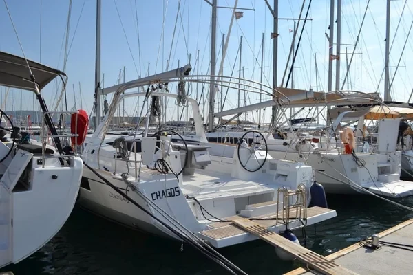 Oceanis 48 - Boatscribe.com