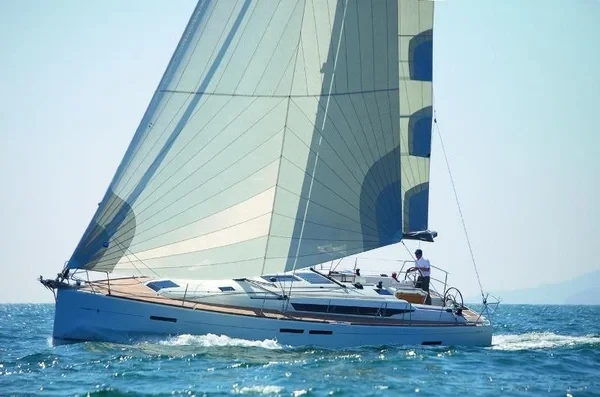 Sun Odyssey 449 - Boatscribe.com