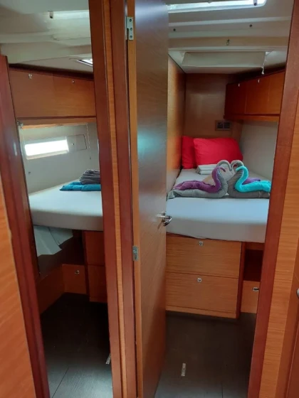 Dufour 520 GL - Boatscribe.com