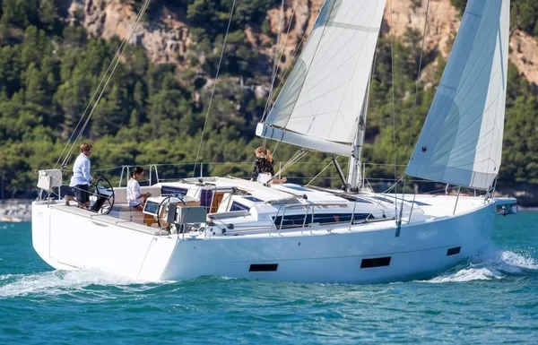 Dufour 430 Grand Large - Boatscribe.com